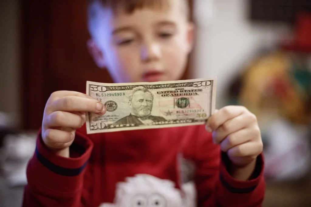 邊學習邊賺錢……是高效學習的方法？！討論傳統學習帶給我們的誤區和學賺兼顧的好處。真實個人體驗！ | 個人成長 | 心得, 經驗, 賺錢, 高效學習